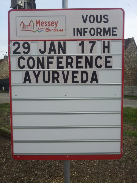 PHOTO PANNEAU ANNONCE CONF MESSEY