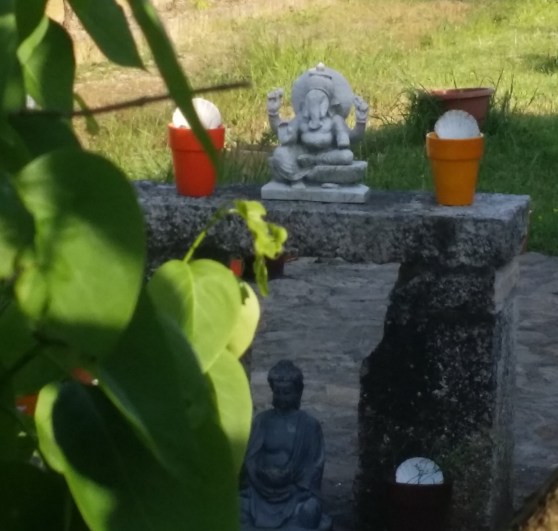 GANESH BOUDHA DEVANT CABINET